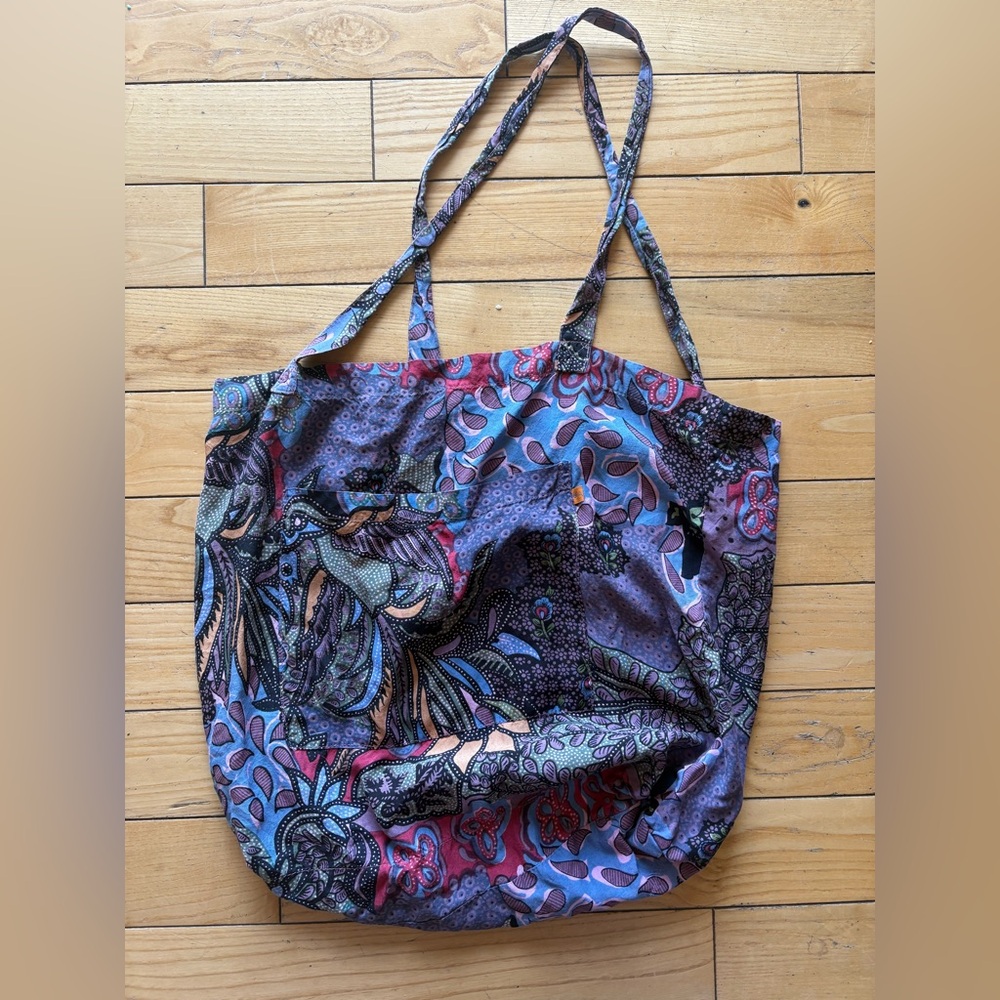 ANU Floral Patterned Tote Bag in Purple and Blue
